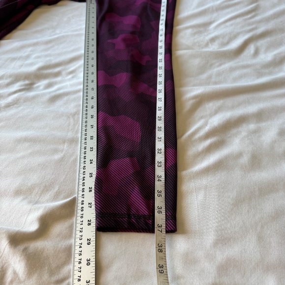 Old Navy Women's Activewear Yoga Leggings Fuchsia Size XL Athletic Pants Fitness - Picture 11 of 12